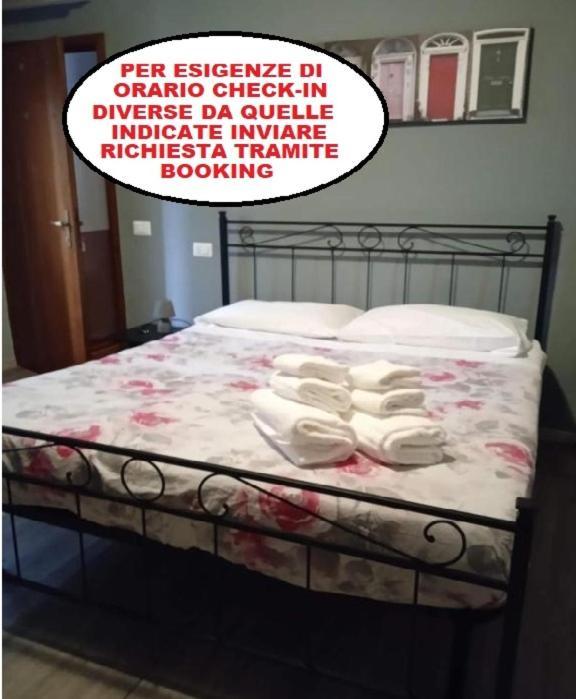 Mono Checkin A Richiesta Hotel Parma Eksteriør billede
